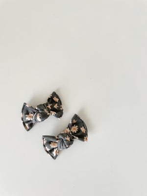 Midnight Daisy Knot by Boosh Baby image 1