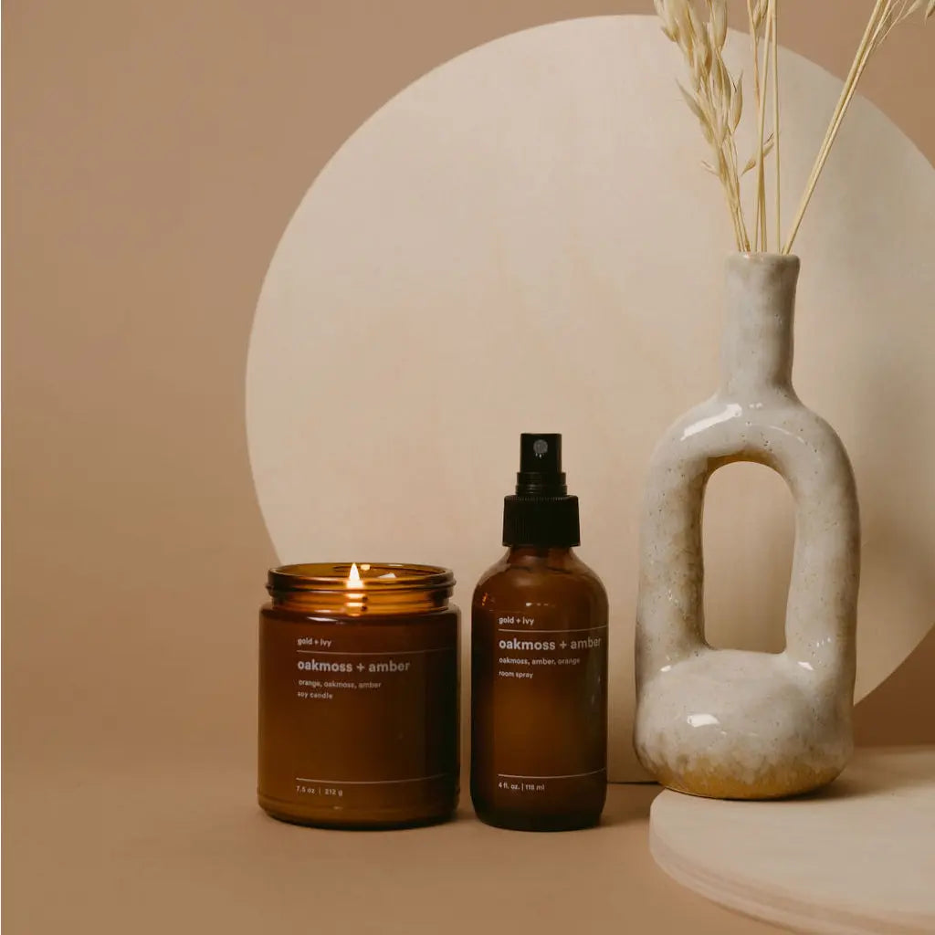 Oakmoss + amber by gold + ivy, scented candle detail photo 2