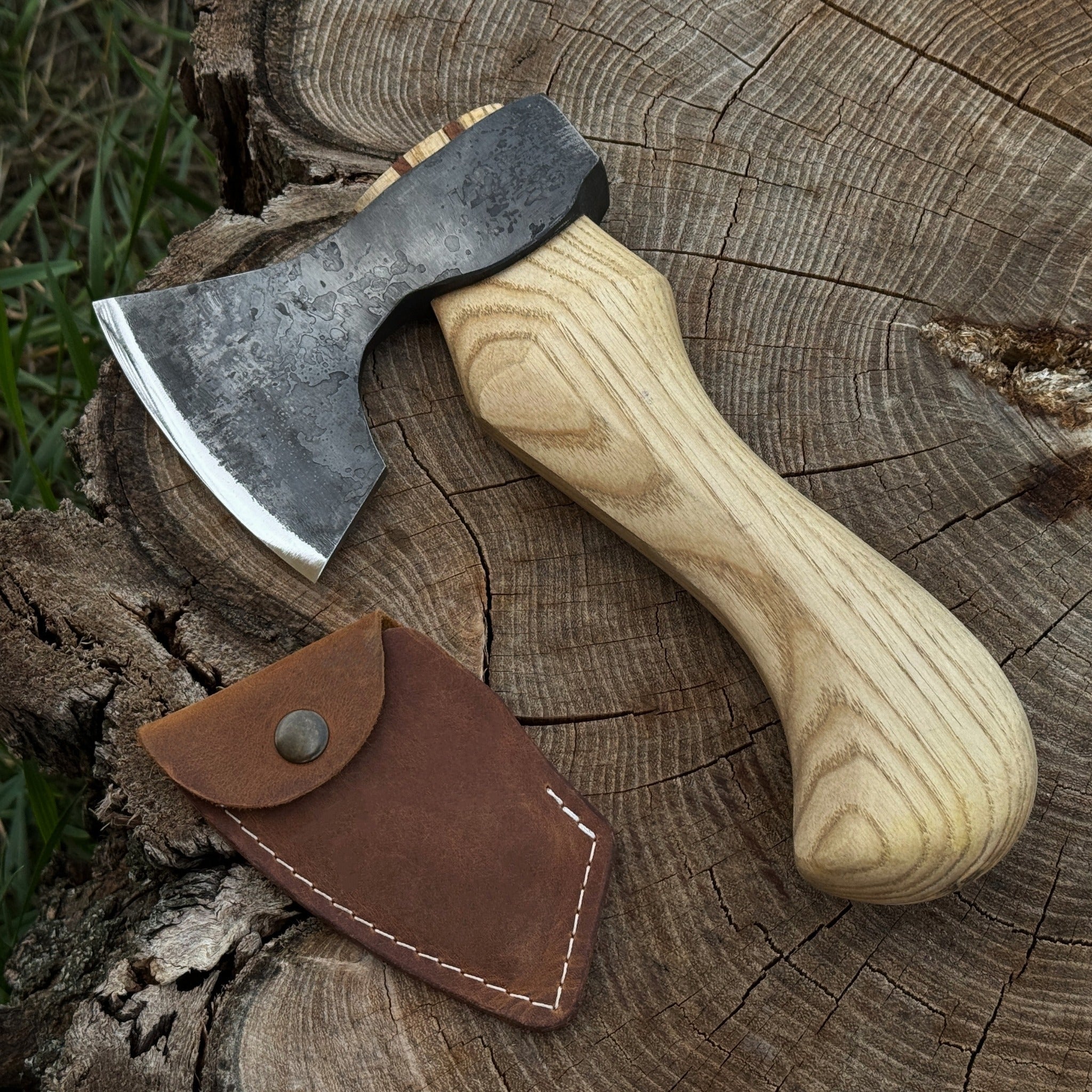 Small Carving Axe with Leather Sheath, 0.47 kg (1 lb)
